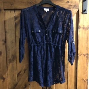 Maternity top, sheer material